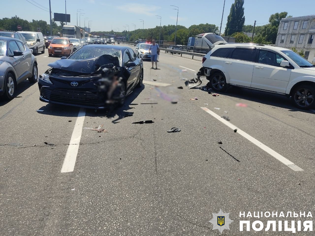 На Столичному шосе внаслідок ДТП двоє людей отримали травми