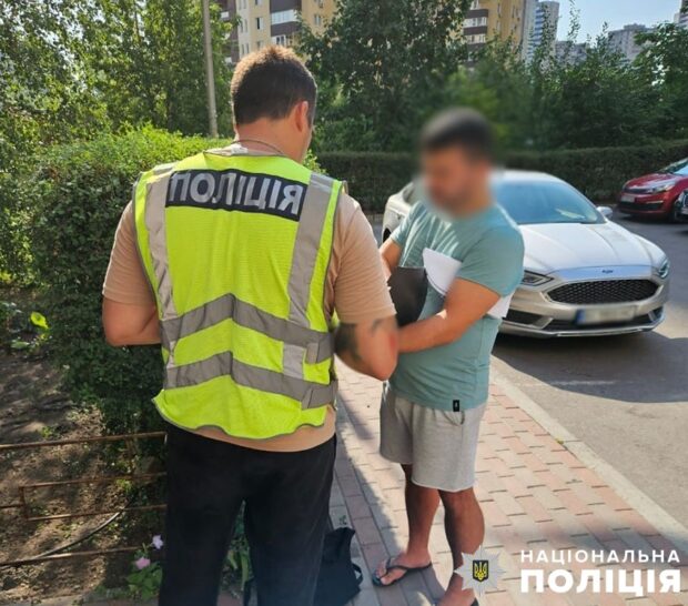 Повідомлено про підозру директору фірми, який на початку повномасштабного вторгнення мав забезпечити Київ продуктами харчування, а натомість заволодів бюджетними коштами