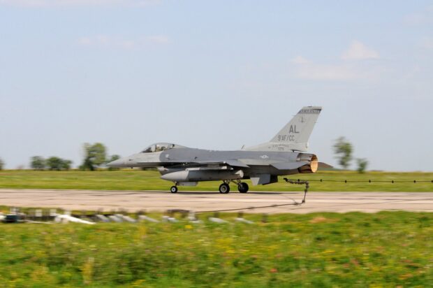 F-16