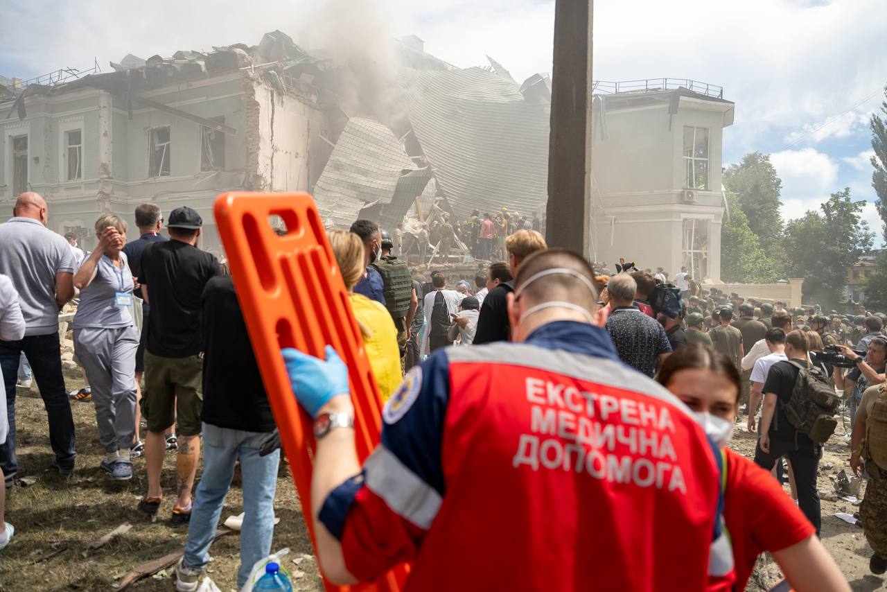Два пошкоджені корпуси "Охматдиту" не підлягають відновленню: їх знесуть і збудують один новий сучасний корпус