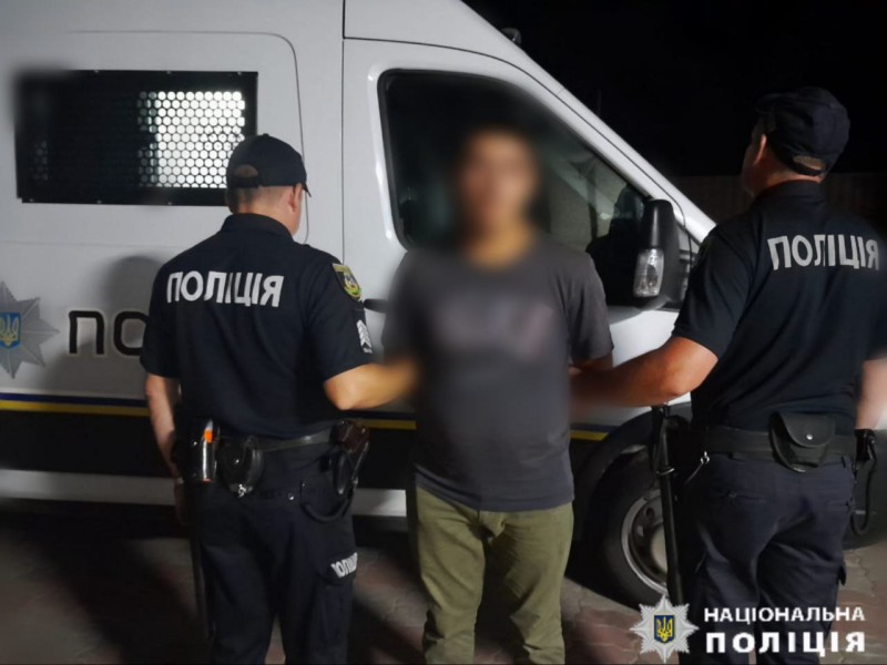 20 ударів ножем по всьому тілу: на Київщині повідомили про підозру зловмиснику