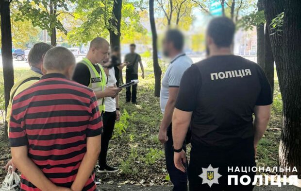 Три тисячі доларів за групу інвалідності та зняття з військового обліку: 44-річному мешканцю Київщини повідомлено про підозру