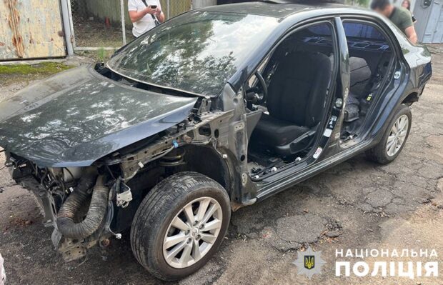 Поліцейські затримали зловмисника, який викрав у киянина автівку та здав її на запчастини