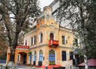 Справжній замок барона у Києві