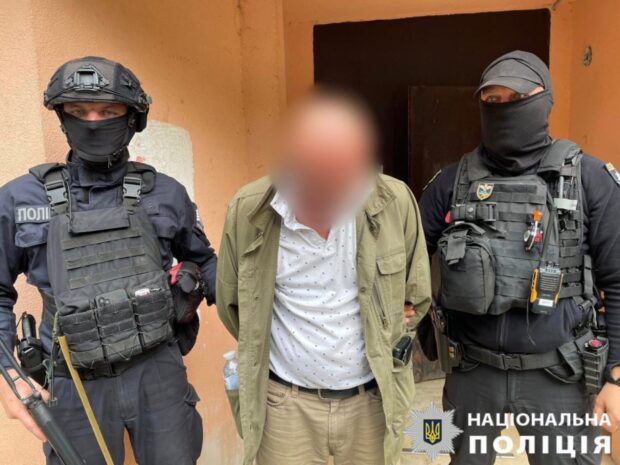 Вбивство у готелі: на Київщині затримали замовника і виконавця