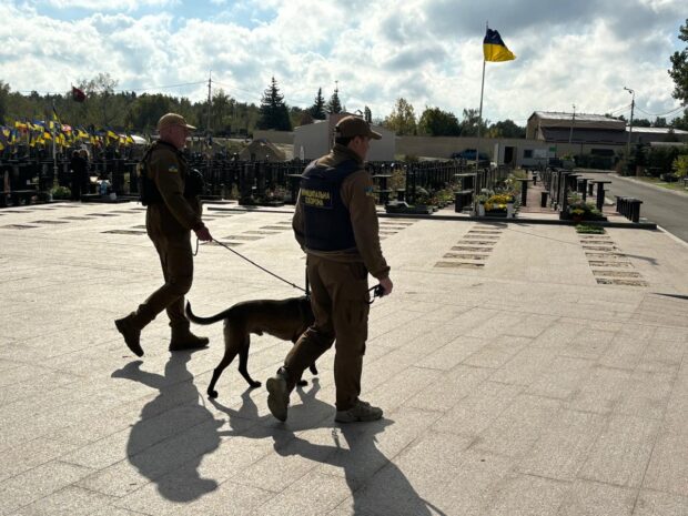 У Києві «Муніципальна охорона» почала залучати до патрулювання службових собак