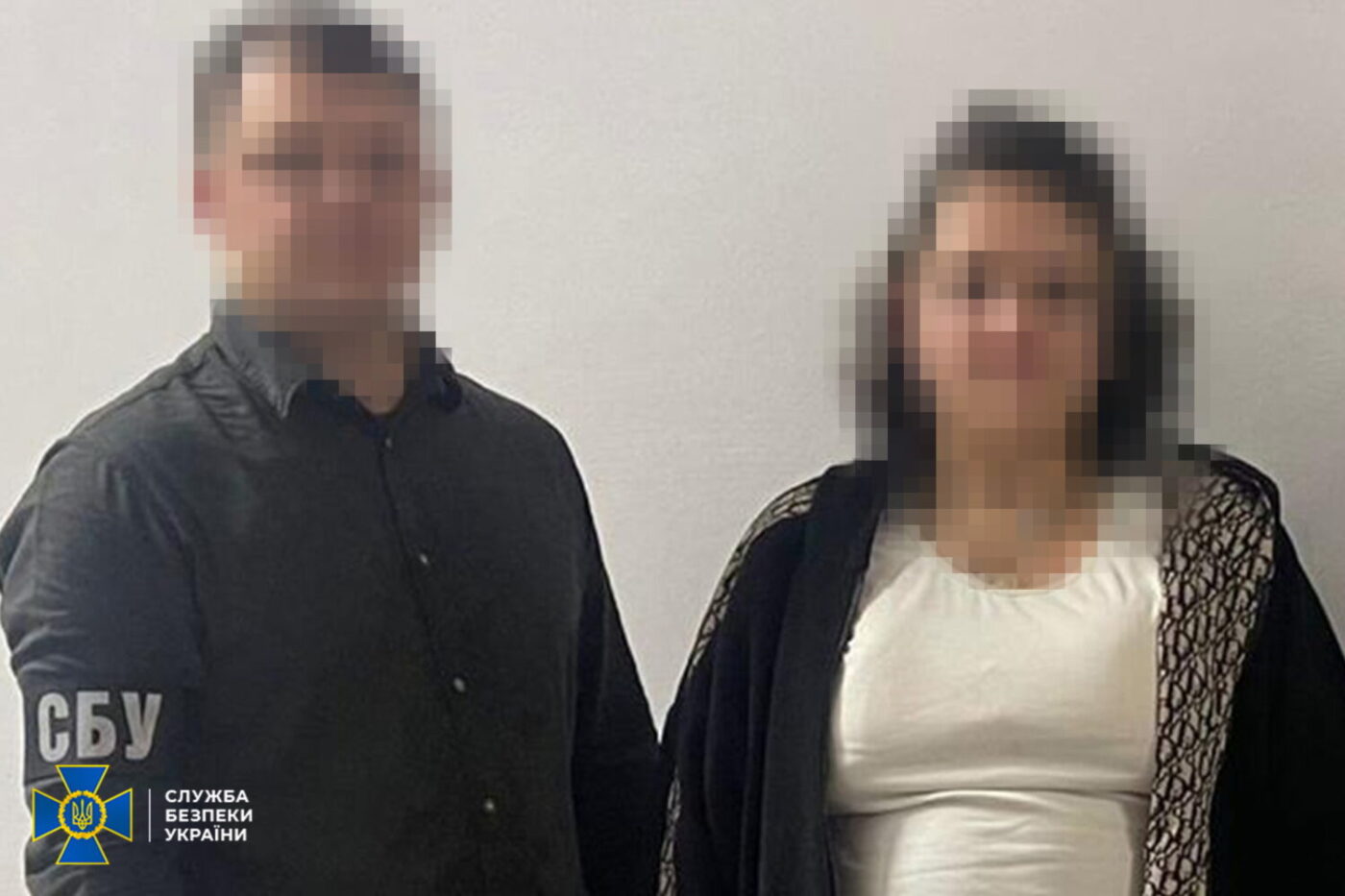 Підозру отримала авторка скандального відео із Київського вокзалу, яка вихваляла