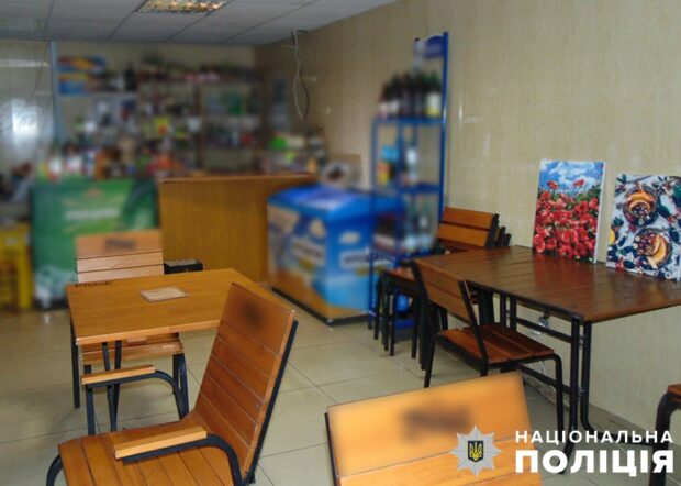 Порізав чоловіка ножем за відмову випити по чарці: у Києві затримали зловмисника