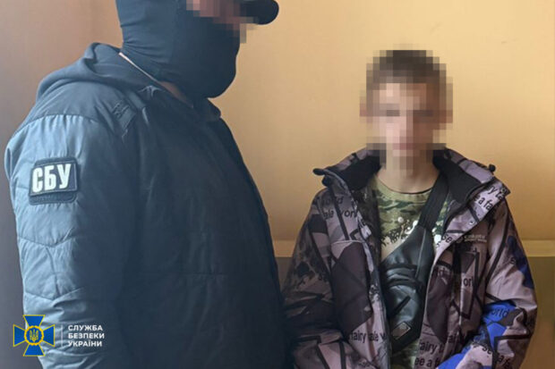Правоохоронці затримали малолітніх агентів спецслужб рф, які підірвали вибухівку біля райвідділу поліції на Київщині
