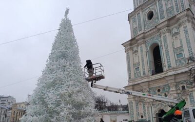 Головну ялинку країни на Софійській площі почнуть монтувати наступного тижня