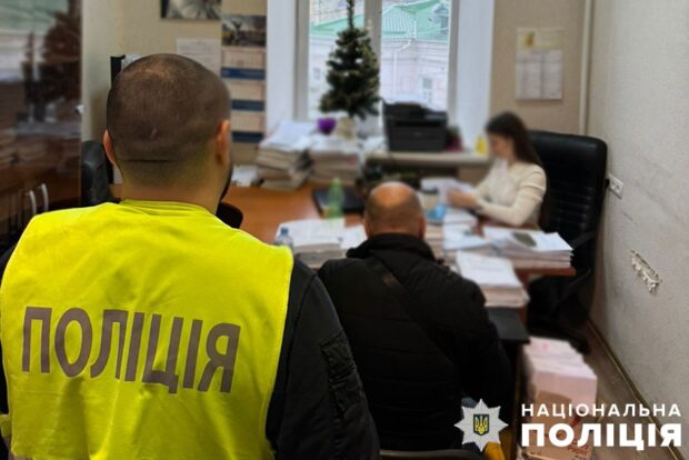 Підготували житловий будинок до опалювального сезону зі збитком у 240 тисяч гривень: підозрюється керівник столичного комунального підприємства