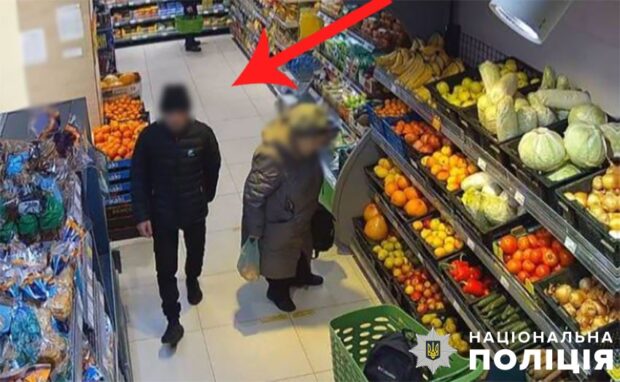Побив літню жінку та заволодів її грошима і прикрасами: у столиці затримали чоловіка за вчинення зухвалого розбійного нападу