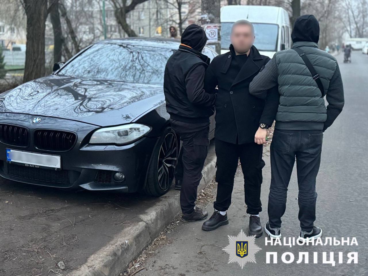 На Київщині затримали трьох підозрюваних, які викрали малюка за вигадані борги