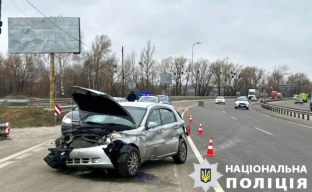 На Київщині внаслідок ДТП постраждала жінка