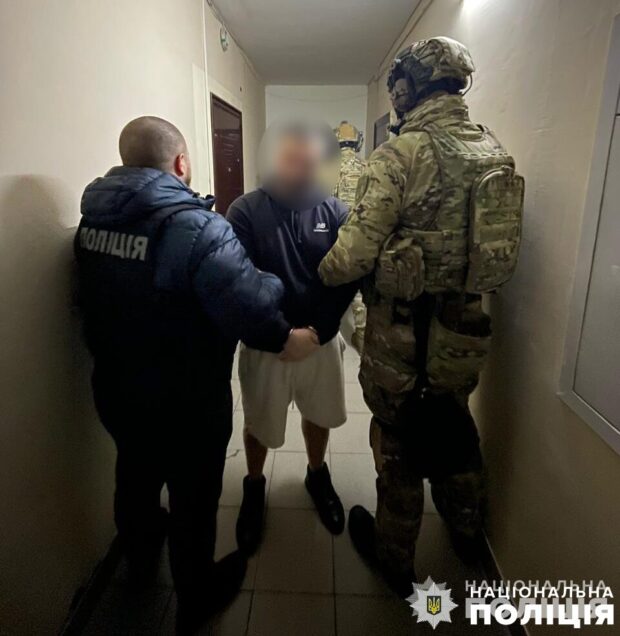Маскувалися під бійців іноземного легіону: у Києві викрила учасників транснаціональної злочинної групи