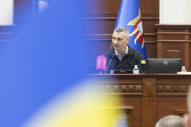 Кличко звільнив причетних до земельної корупції чиновників