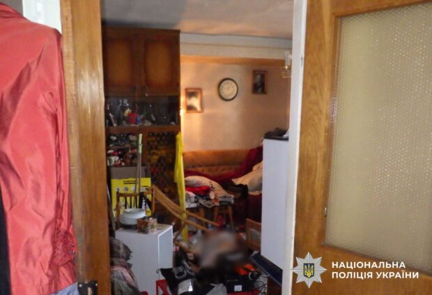У Києві затримали чоловіка, який забив до смерті свою 76-річну матір