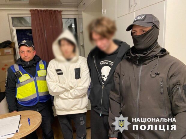 П'яних молодиків, які на столичному Подолі слухали російську музику, притягли до відповідальності