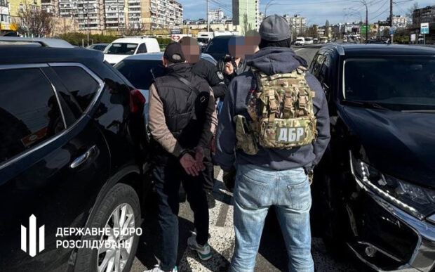 У Києві затримали чиновника райадміністрації, який систематично вимагав гроші з підприємців