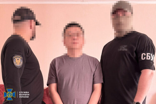 У Києві затримали китайських шпигунів, які збирали секретні технології виробництва ракет «Нептун»