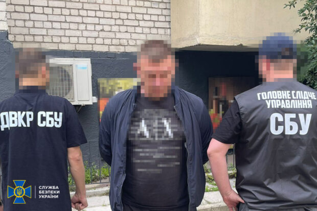 У Києві затримали ділків, які продавали військовим «тилові» посади