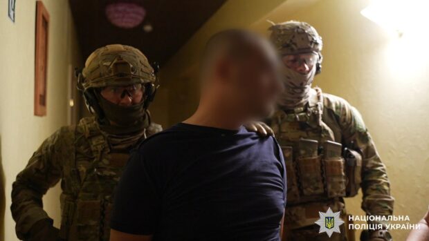Поліцейські Києва затримали іноземця, який вбив підприємця на Троєщині