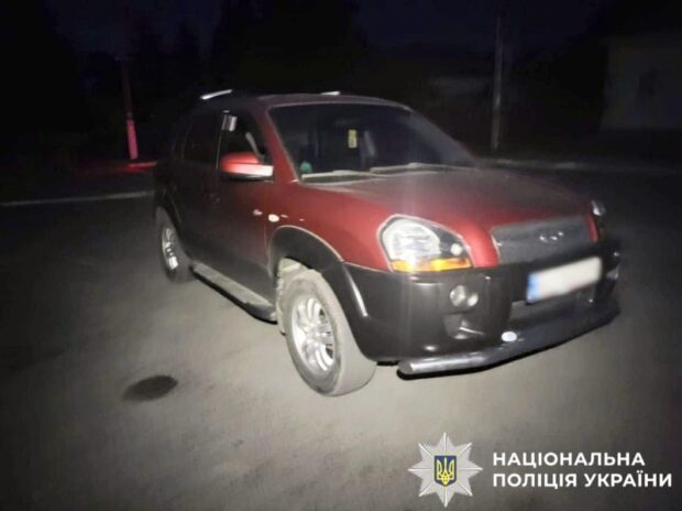 На Київщині під колеса автівки пострапив 3-річний хлопчик