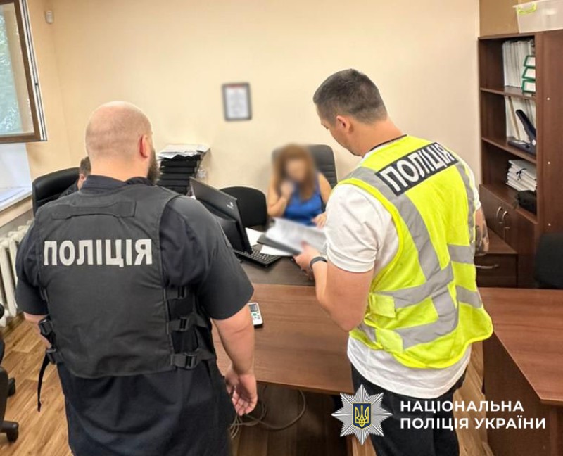Закупила неякісні бодікамери для працівників «Муніципальної охорони»: працівниці комунальної організації КМДА оголосили про підозру