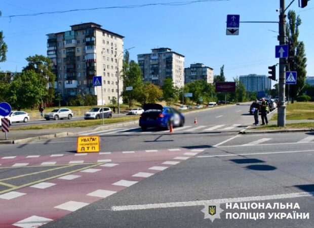 У Києві таксист збив пенсіонерку на пішохідному переході