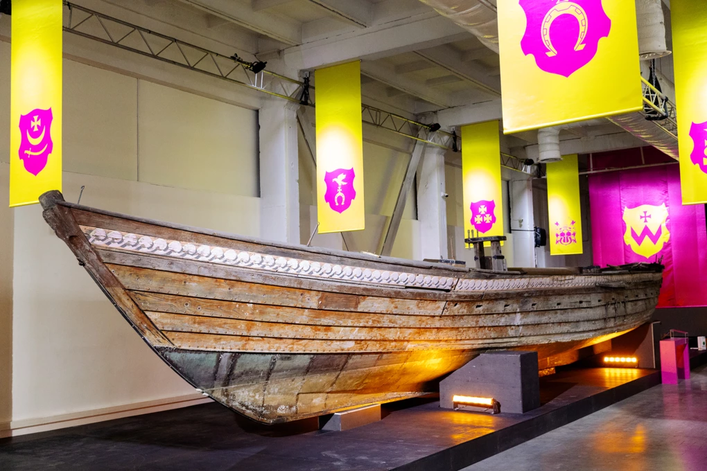 Ukraine Wow: нова унікальна виставка на залізничному вокзалі Києва