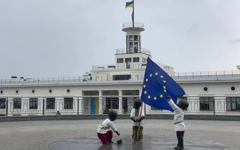 Київ 9 жовтня: метро на Виноградар, обвал будинку та 500 нових укриттів
