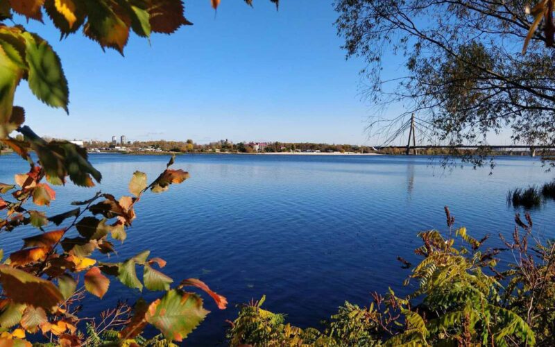 Київ 13 жовтня: відставка Поворозника, «Гулівер» державі, суд над водієм