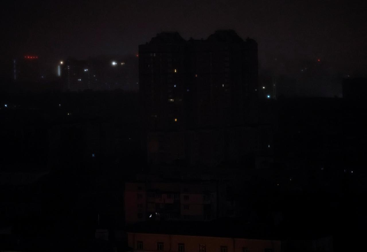Київські школи працюють у режимі Пунктів незламності через наслідки нічної атаки
