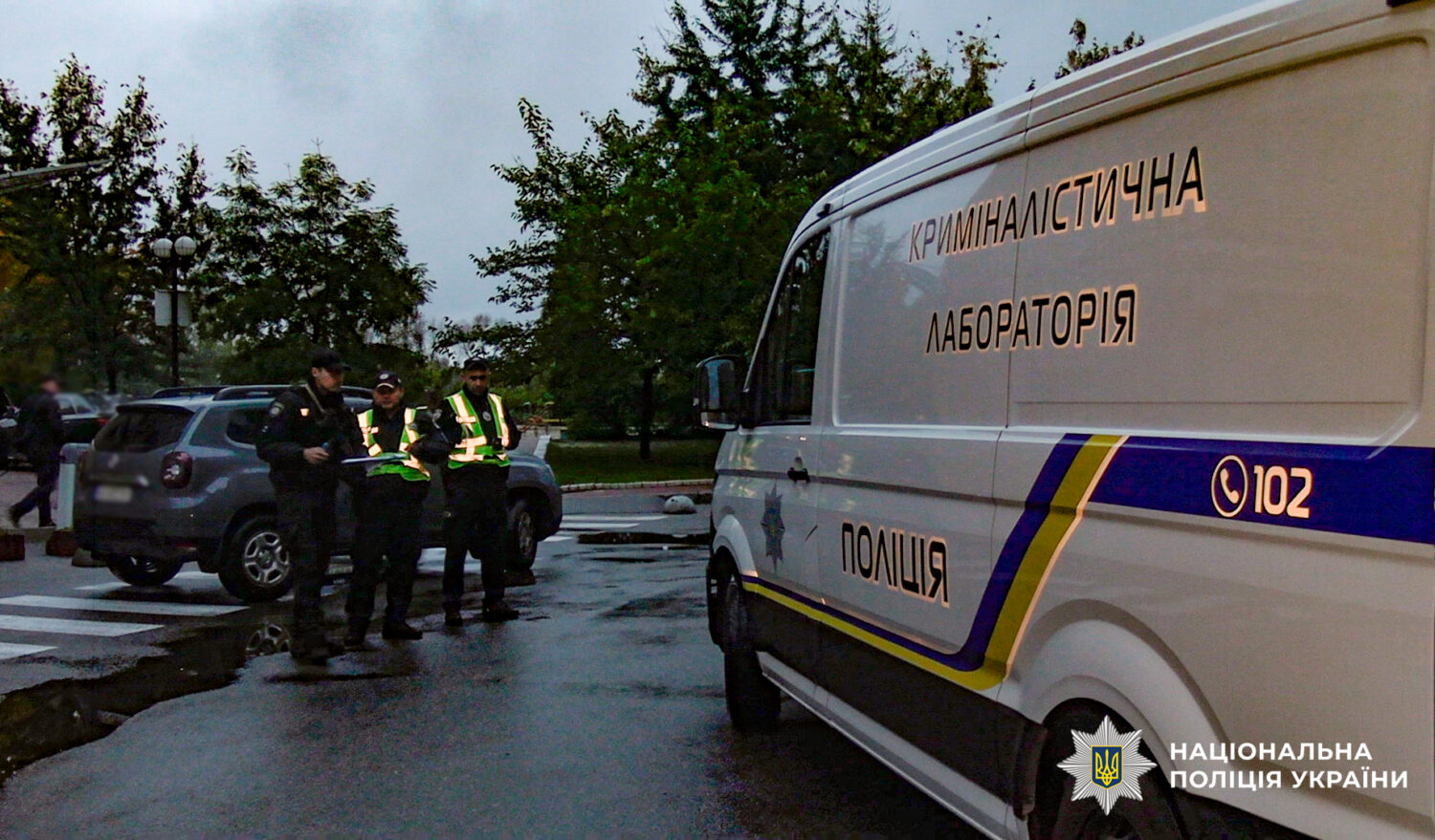 Поліція підтвердила самогубство киянина у авто в Оболонському районі