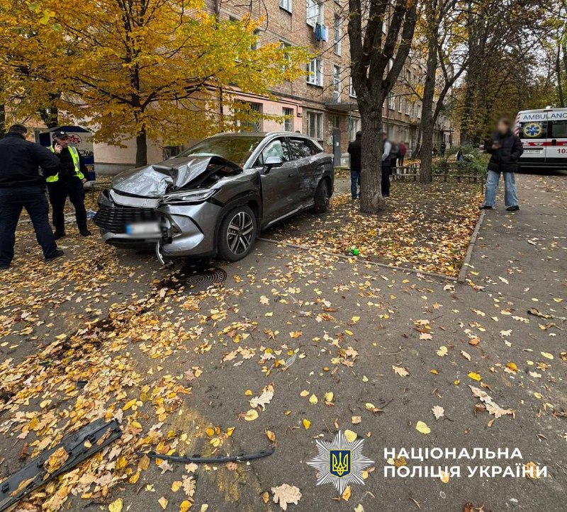 ДТП на Салютній: п'ятеро постраждалих, двоє дітей у лікарні