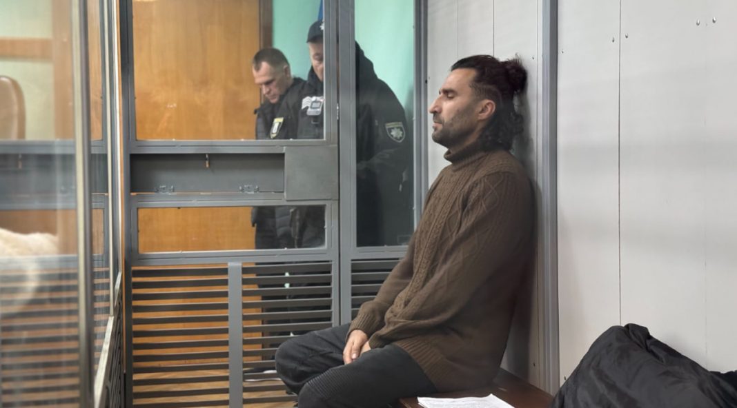 Справа водія, який побив велосипедиста: суд обирає запобіжний захід