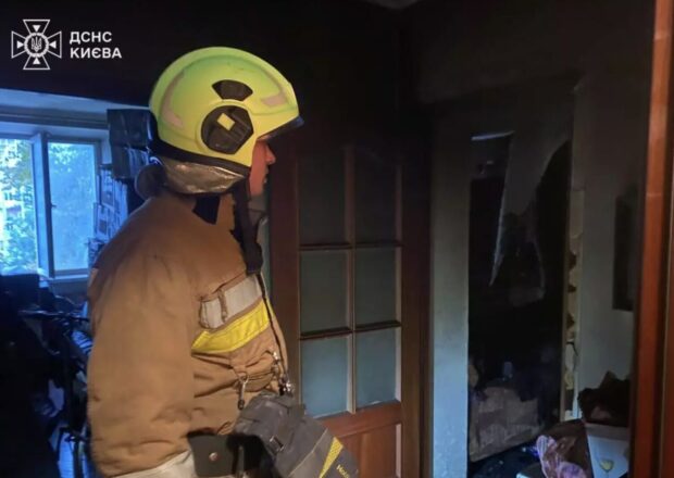 Пожежа на Печерську: загинула людина, рятувальники розслідують обставини