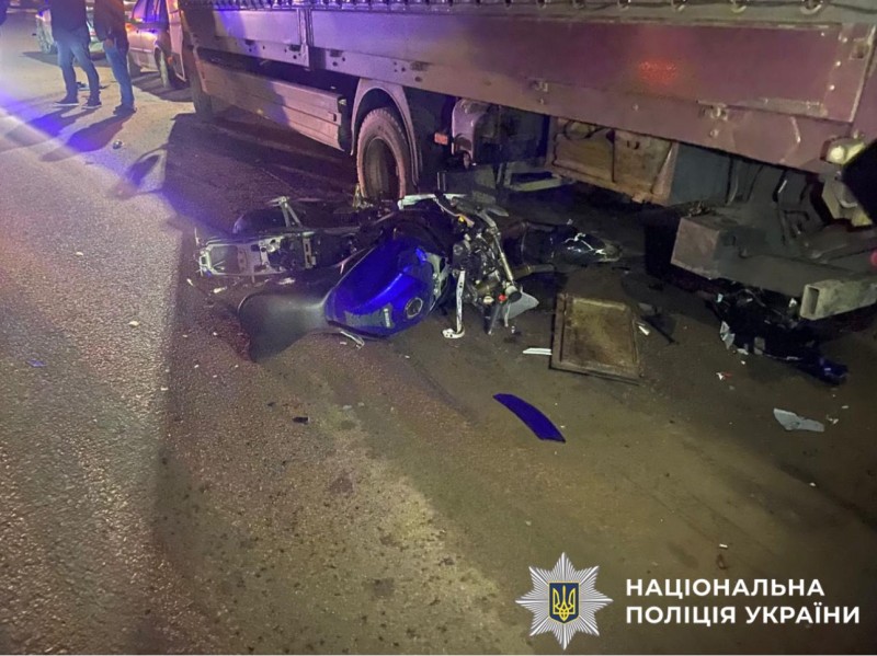 ДТП у селі Крюківщина: мотоцикліст загинув у зіткненні з Mercedes