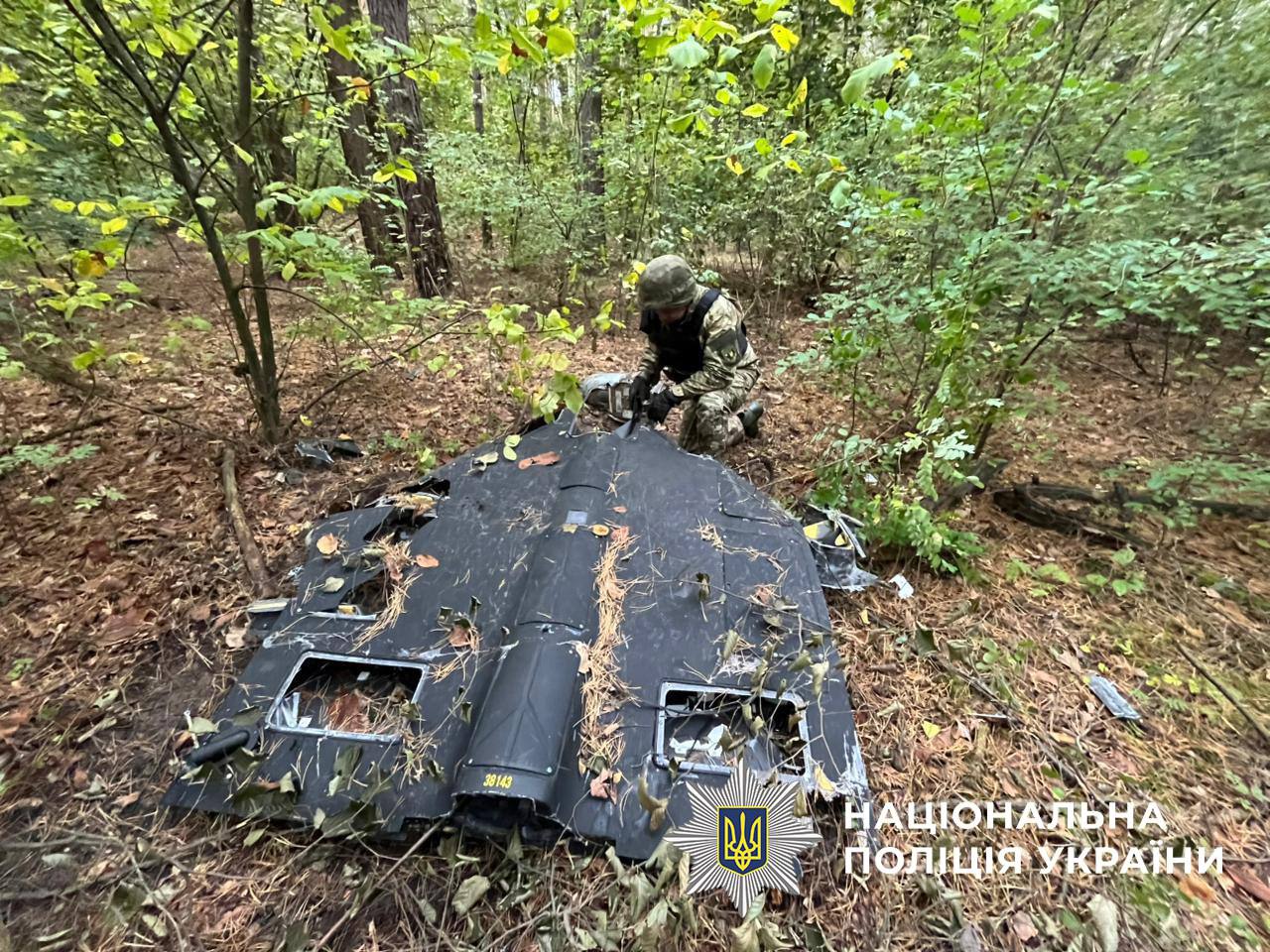 У Дарницькому районі Києва знайдено уламки ворожого безпілотника з бойовою частиною