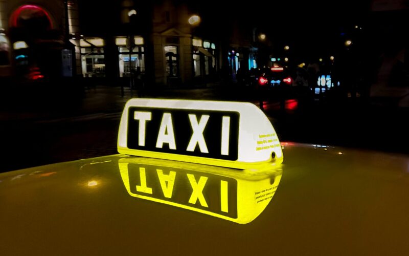 Uklon підвищив тарифи на 14%: чому здорожчало таксі в Києві