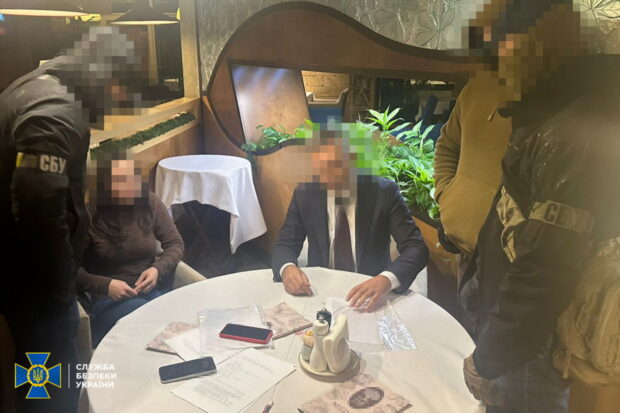 У Києві затримали керівника політпартії на хабарі у $160 000