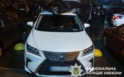 У Києві помітили автівку із “Шахедом” на даху: поліція вилучила БпЛА