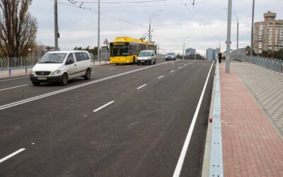 На шляхопроводі біля метро “Дарниця” відновлюють тролейбусні маршрути