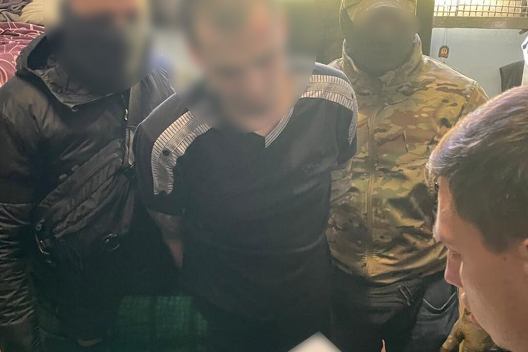У Києві колишній «смотрящий» СІЗО вимагав 150 000 гривень за спокійне перебування в установі (відео)