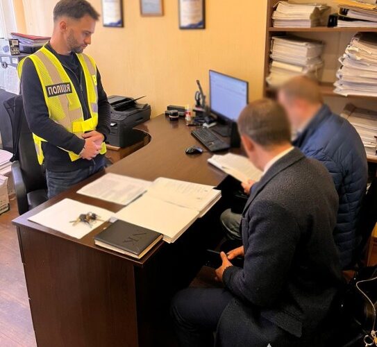 Посадовець КМДА завищив ціну генераторів на майже 5 млн грн