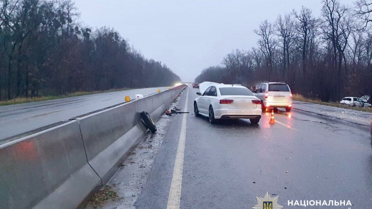 На Київщині п’яний водій Audi влаштував ДТП: четверо постраждалих (фото)