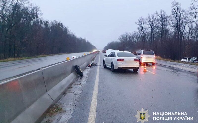На Київщині п’яний водій Audi влаштував ДТП: четверо постраждалих (фото)