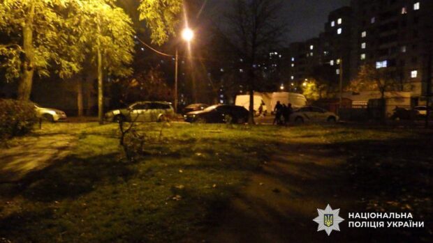 У Києві батько напав з ножем на перехожого, який заступився за його доньку