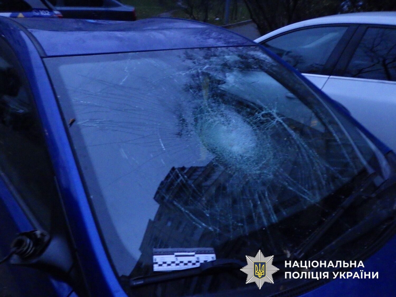 П'яний киянин пошкодив чужий автомобіль: поліція затримала 21-річного порушника
