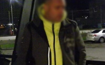 У Києві затримали чоловіка, який пограбував таксиста (фото)